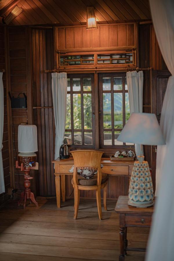 Secret Moon Beach House Jasri Buitenkant foto