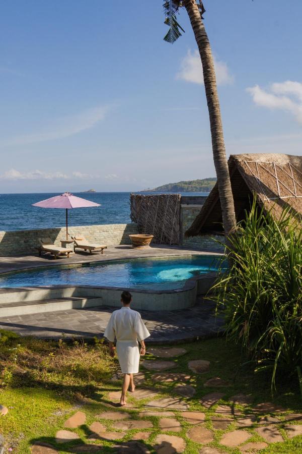 Secret Moon Beach House Jasri Buitenkant foto
