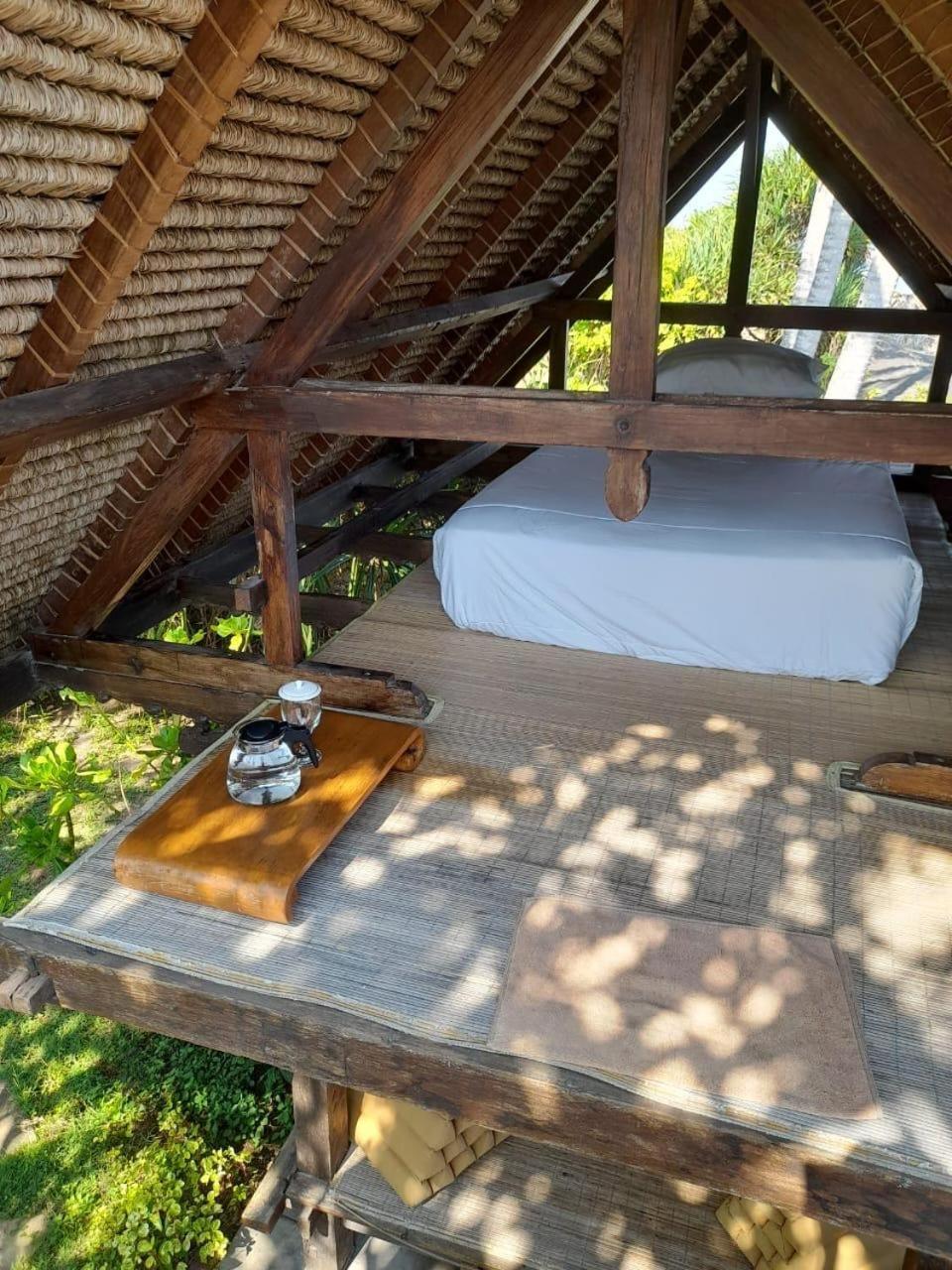 Secret Moon Beach House Jasri Buitenkant foto